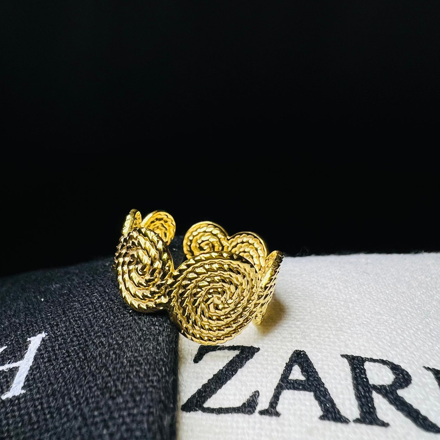 spiral round ring